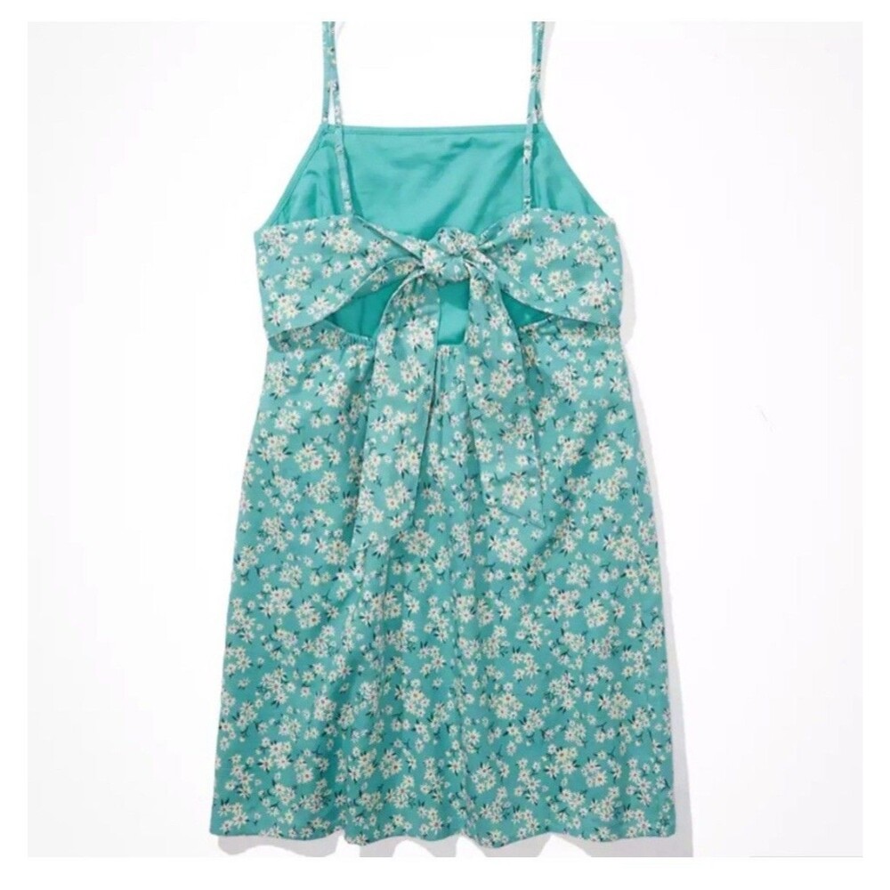American Eagle Tie Back Cutout Ditsy Floral‎ Lined Mini Dress Blue Size Medium - Picture 2 of 10